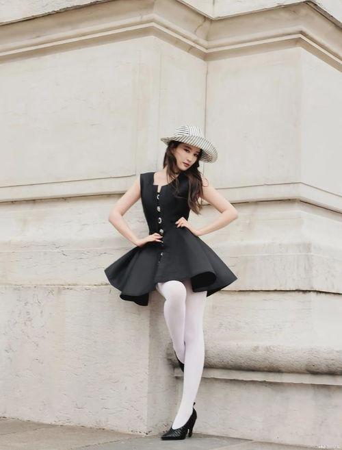 白丝女明星,探寻白丝女明星的时尚魅力